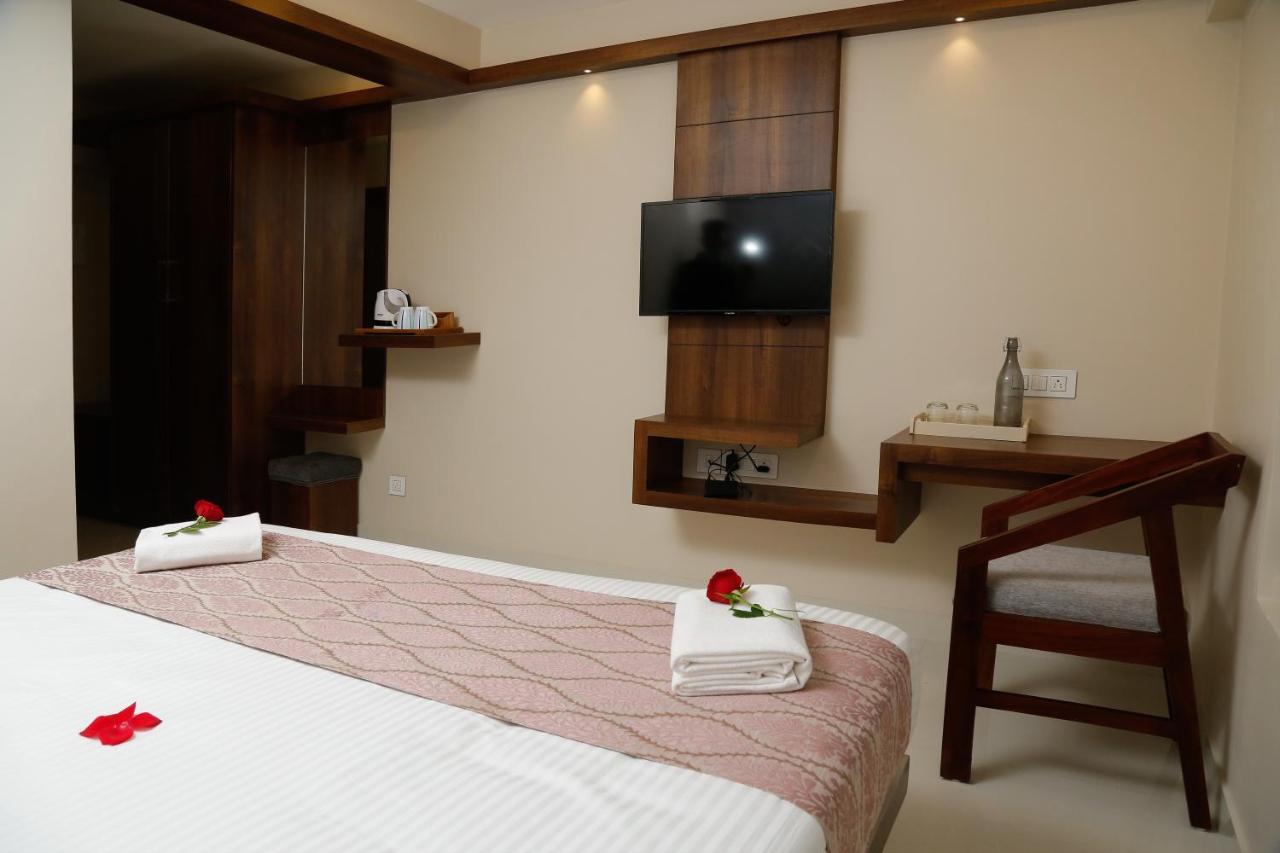 Hotel Crystals Cove Thekkady Buitenkant foto