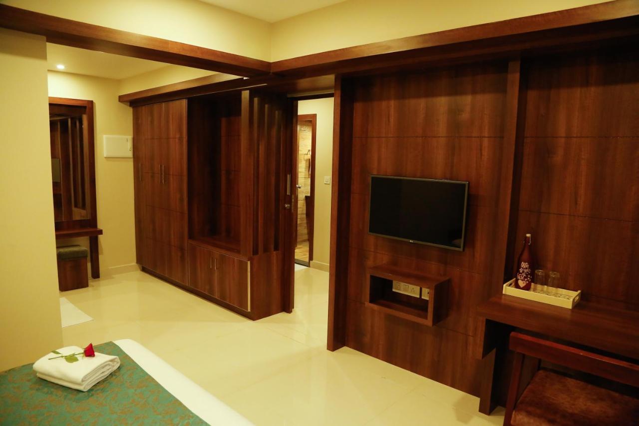 Hotel Crystals Cove Thekkady Buitenkant foto